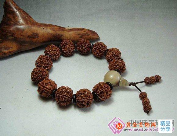 
	六瓣金剛菩提手串盤玩誤區有？
