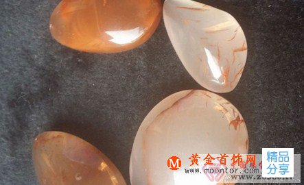 
	產地不同造成的南紅瑪瑙的不同

