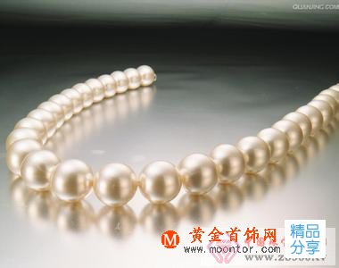 
	怎樣穿珍珠項鏈

