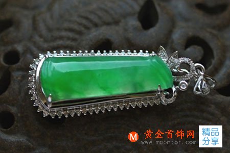 
	怎樣為學子挑選一塊翡翠掛件？

