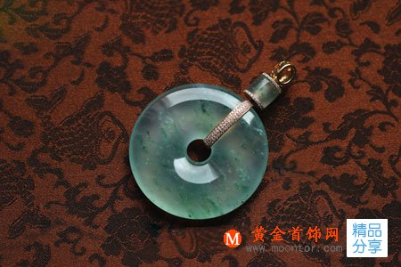
	怎樣為學子挑選一塊翡翠掛件？
