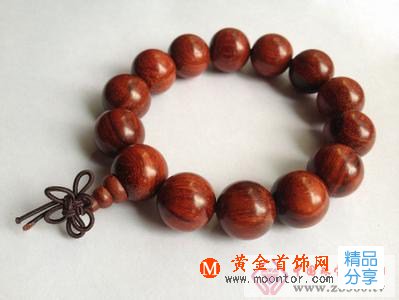 
	如何挑選小葉紫檀手鏈
