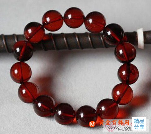 
	怎樣鑒別血珀
