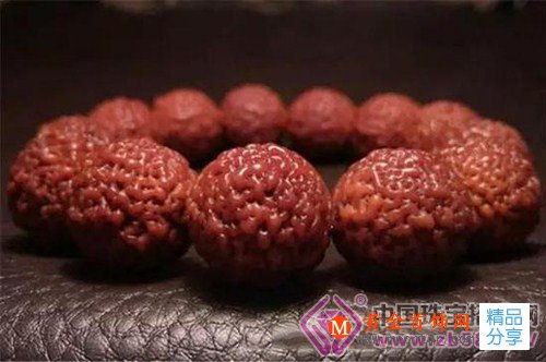 
	文玩圈中靠炒作而上位的都有誰
