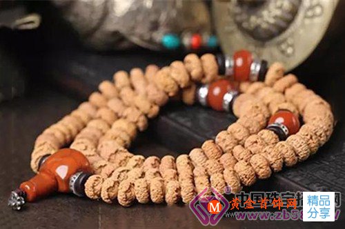 
	文玩圈中靠炒作而上位的都有誰
