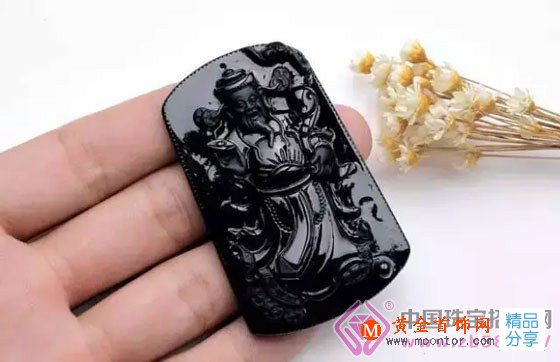 
	翡翠送禮的講究與忌諱，別好心送出壞結果哦
