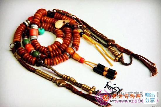 
	駭人聽聞的文玩手串
