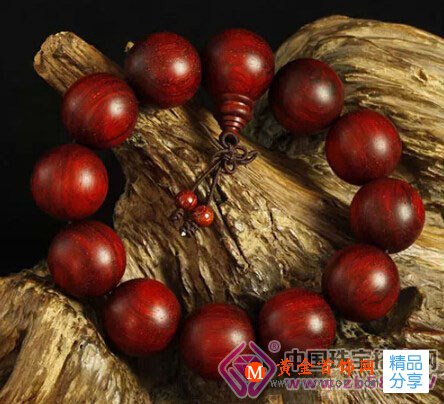 
	小葉紫檀手串開裂了怎么辦？
