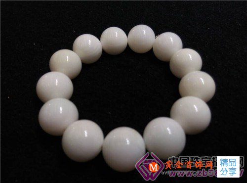 
	硨磲手串怎么搭配好看？
