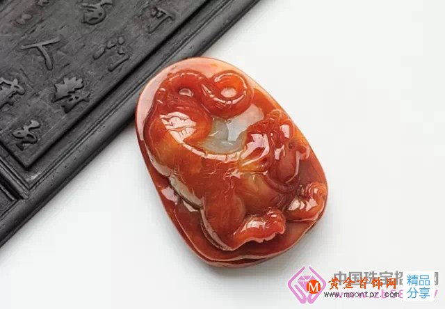 
	夫妻屬相相沖 ?戴珠寶能化解！快來學一學！
