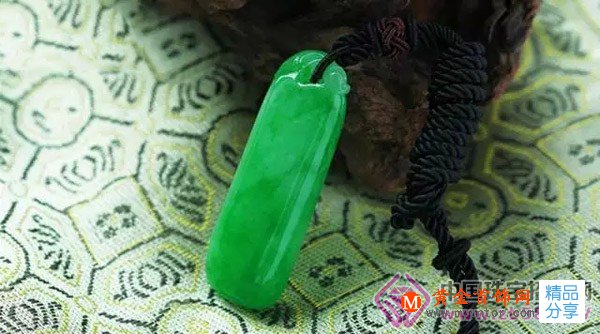
	什么樣的翡翠，送給什么樣的人！
