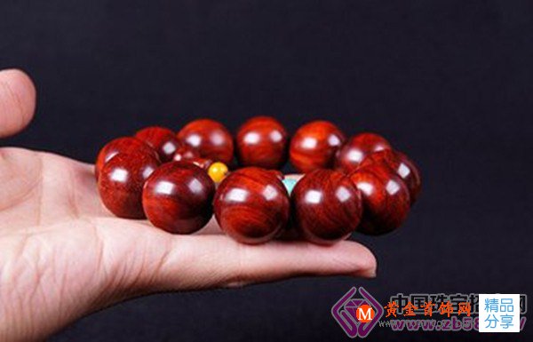 
	佛寶小葉紫檀保養七大秘密
