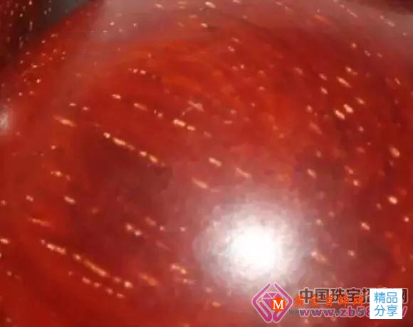 
	一篇文章教會你挑選小葉紫檀
