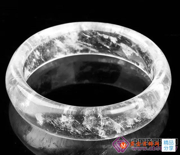 
	十二生肖本命年戴什么水晶？
