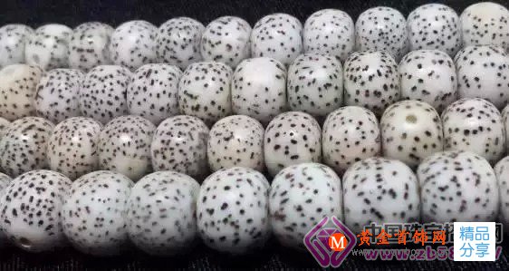 
	最當紅文玩時尚：星月菩提手串全攻略

