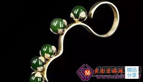 
	適合短粗手指佩戴的玉戒指
