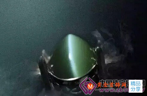 
	適合短粗手指佩戴的玉戒指
