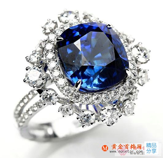 
	極致浪漫，吸睛杰作 七彩云南華美珠寶禮贊圣誕
