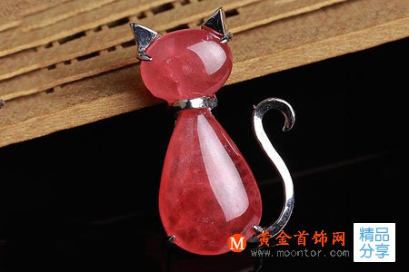 
	紅紋石與水晶的區別，紅紋石手鏈的保養方法
