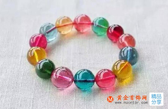 
	碧璽是什么 碧璽的功效與作用
