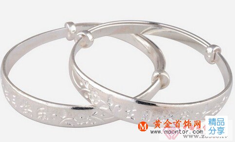 
	給老人買件銀手鐲吧
