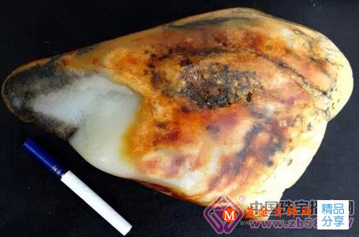 
	判斷和田玉籽料從這7個方面入手！
