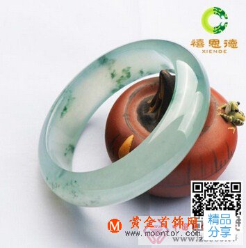 
	七夕節挑選一款翡翠手鐲送給心儀的她
