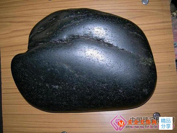 
	和田玉籽料大致的5種分類
