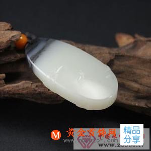 
	青花籽料是什么
