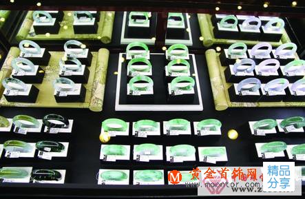 
	三八節將臨 緣與翠為女性準備翡翠手鐲
