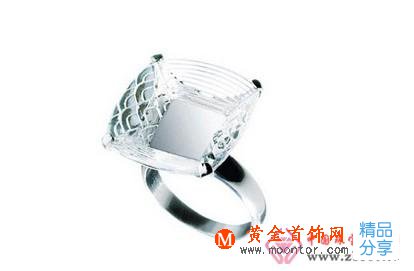 
	LALIQUE“圓月”水晶戒指獻禮情人節
