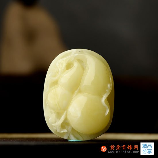 
	白蜜蠟和黃蜜蠟哪個好？聊聊白蜜蠟的鑒別方法
