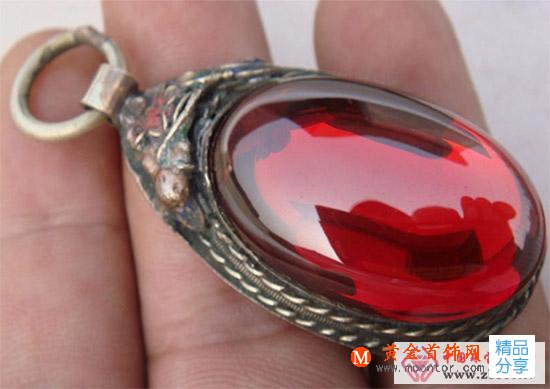 
	買紅寶石吊墜可以從五個方面選購
