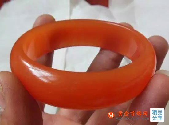
	金絲玉和南紅瑪瑙的區別
