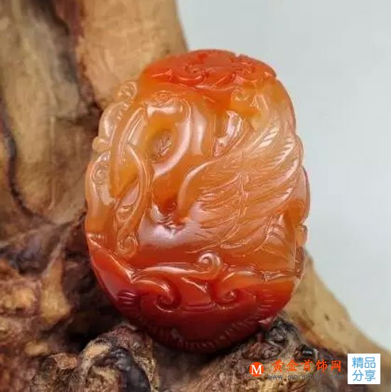 
	金絲玉和南紅瑪瑙的區別
