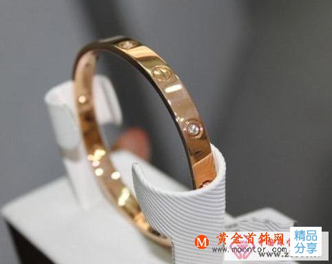 
	如何正確清洗珠寶禮品
