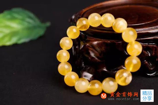 
	夏季佩戴蜜蠟琥珀小常識
