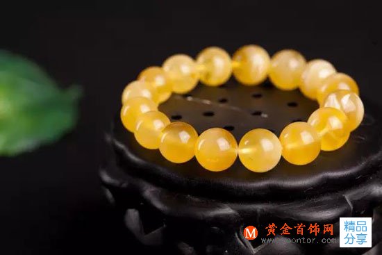 
	夏季佩戴蜜蠟琥珀小常識
