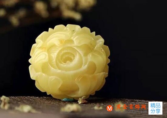 
	睡覺時，該不該戴蜜蠟？
