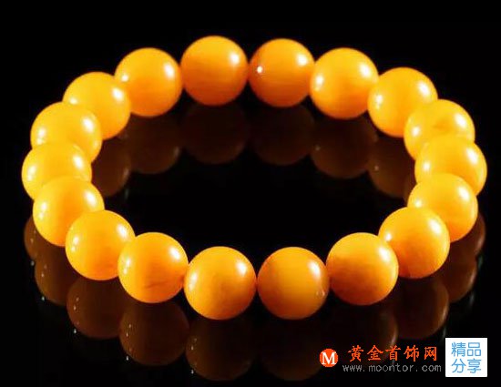 
	佩戴蜜蠟或保存蜜蠟時，究竟應該注意哪些問題？
