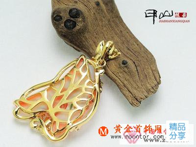 
	珊瑚為原料制作出不美麗的珠寶
