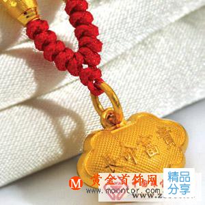 
	孩子滿月要送長命鎖
