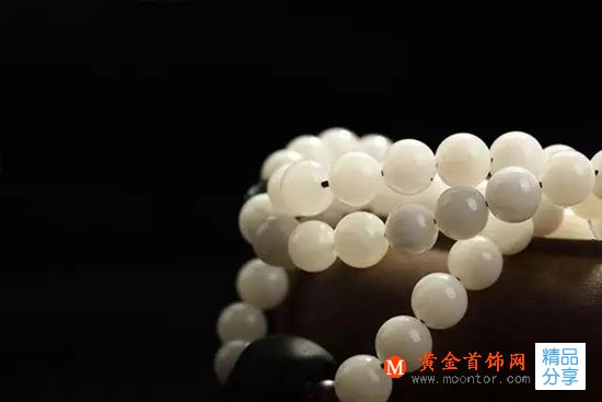 
	揭秘｜硨磲手串為什么會變黃？
