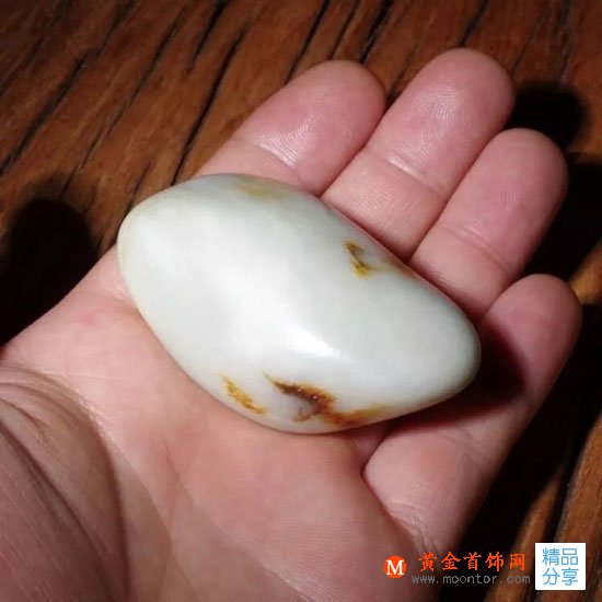 
	教你快速認識和田玉籽料皮色
