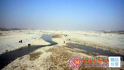 
	和田玉的開采都是用命換來的-得到一塊好玉請珍惜
