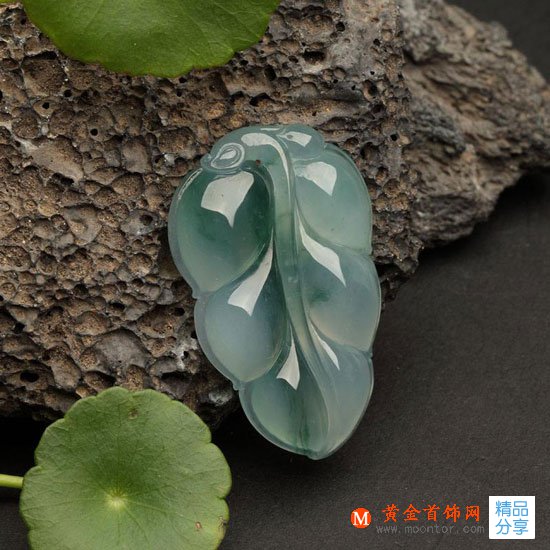 
	翡翠的雕刻過程
