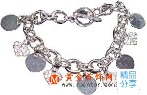 
	幾個飾品就能打扮成為獨特的“美”
