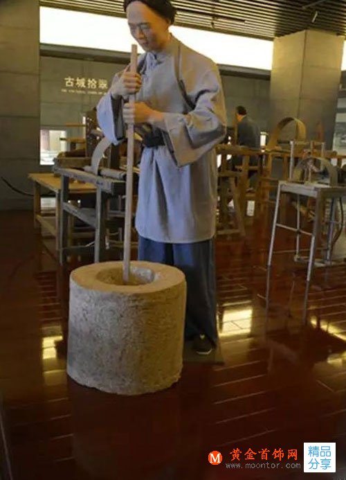 
	傳統翡翠的加工流程
