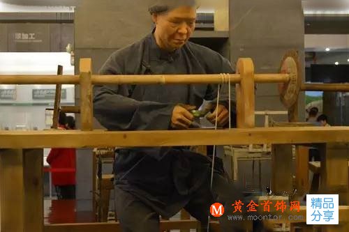 
	傳統翡翠的加工流程

