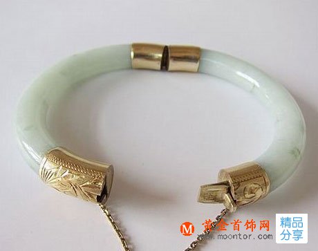 
	和田玉出現碰撞損傷應該如何修復？
